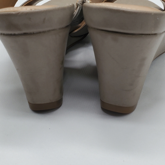 Naturalizer N5 Comfort Mule - Picture 4 of 10